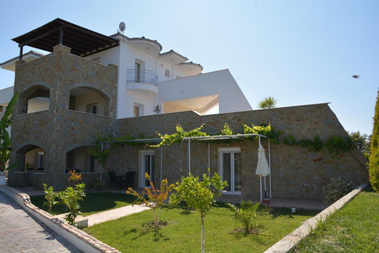 פפקוהורי Villa Helga Exotic מראה חיצוני תמונה