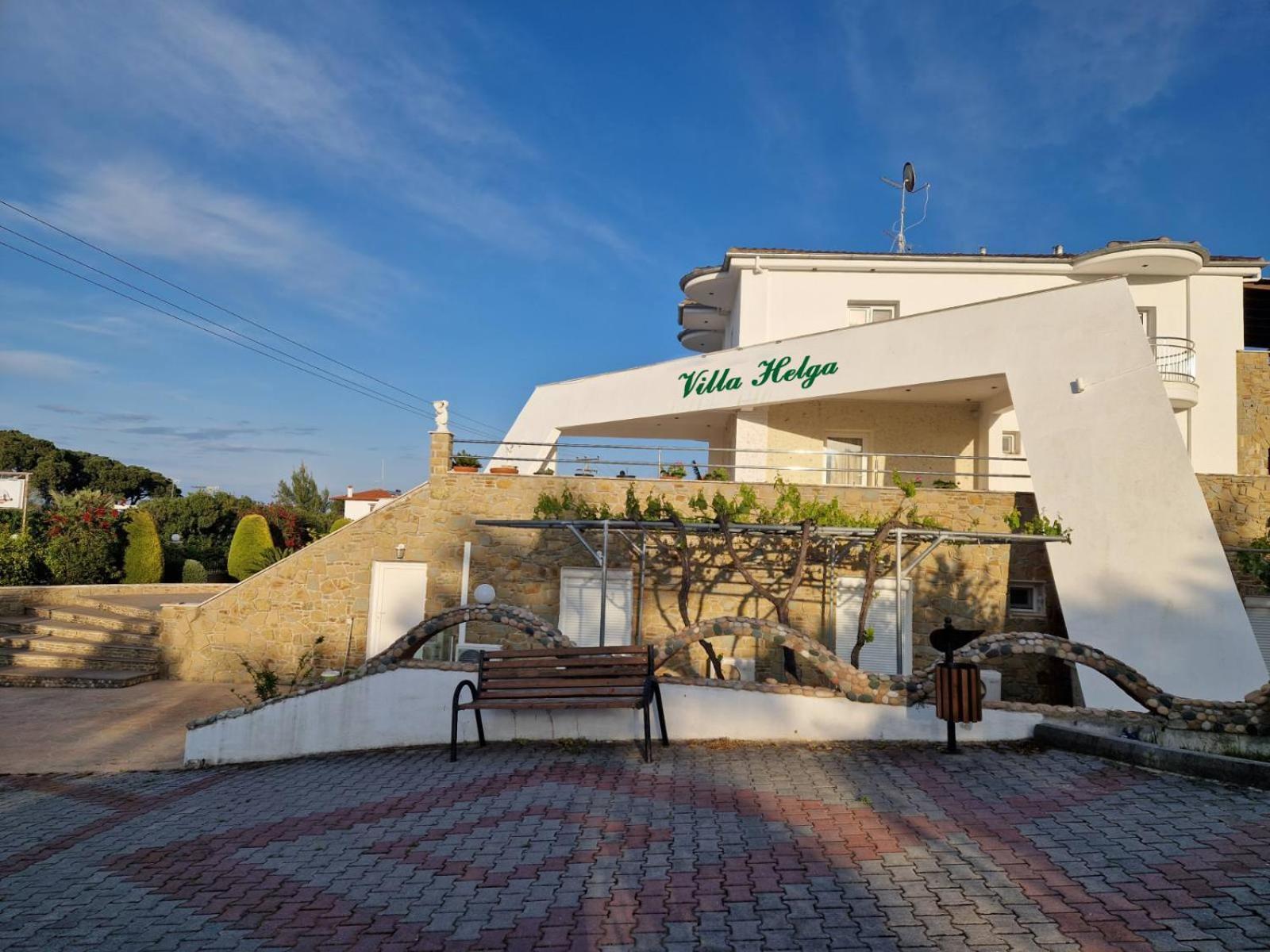 פפקוהורי Villa Helga Exotic מראה חיצוני תמונה