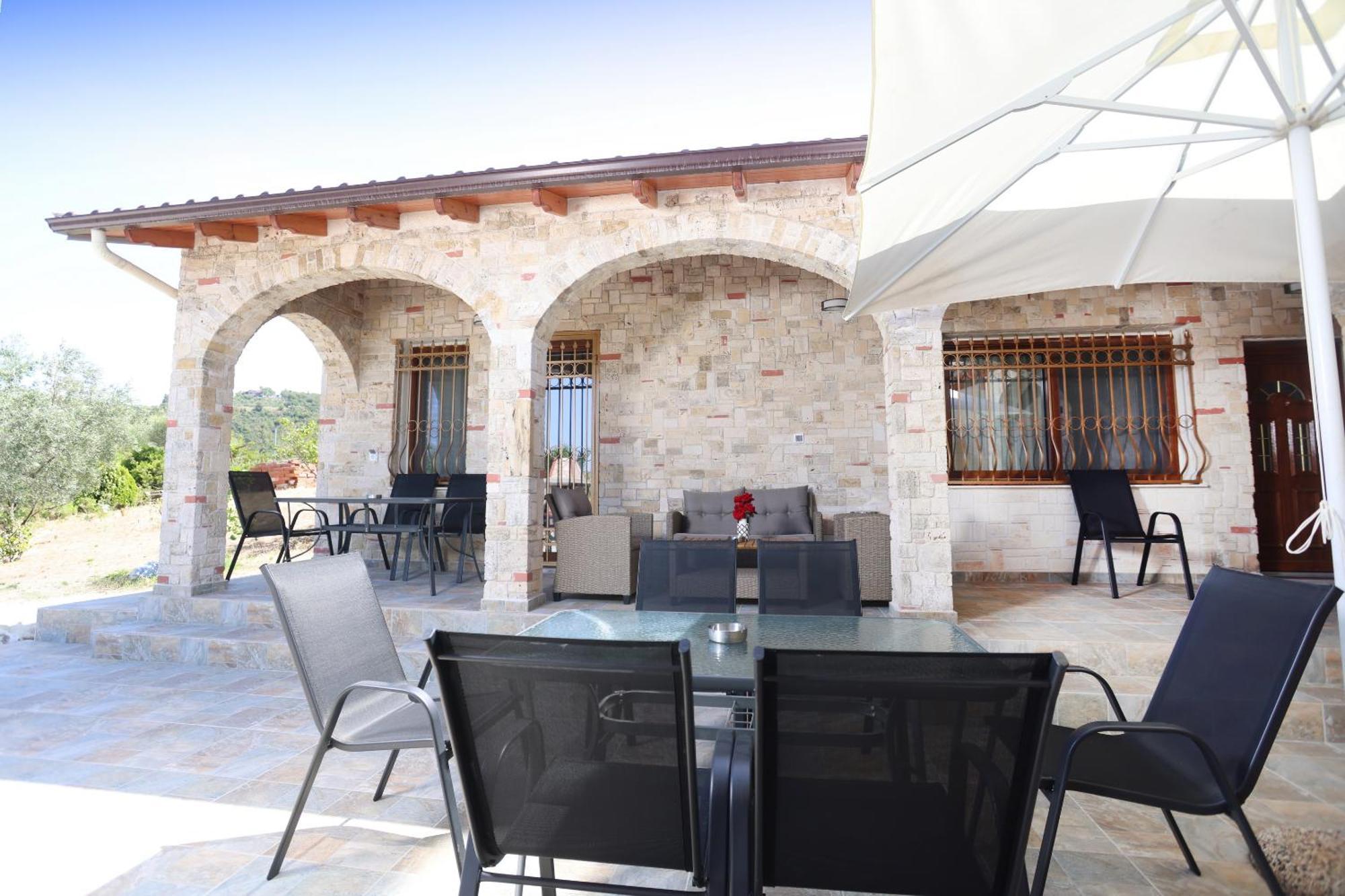 פפקוהורי Villa Helga Exotic מראה חיצוני תמונה