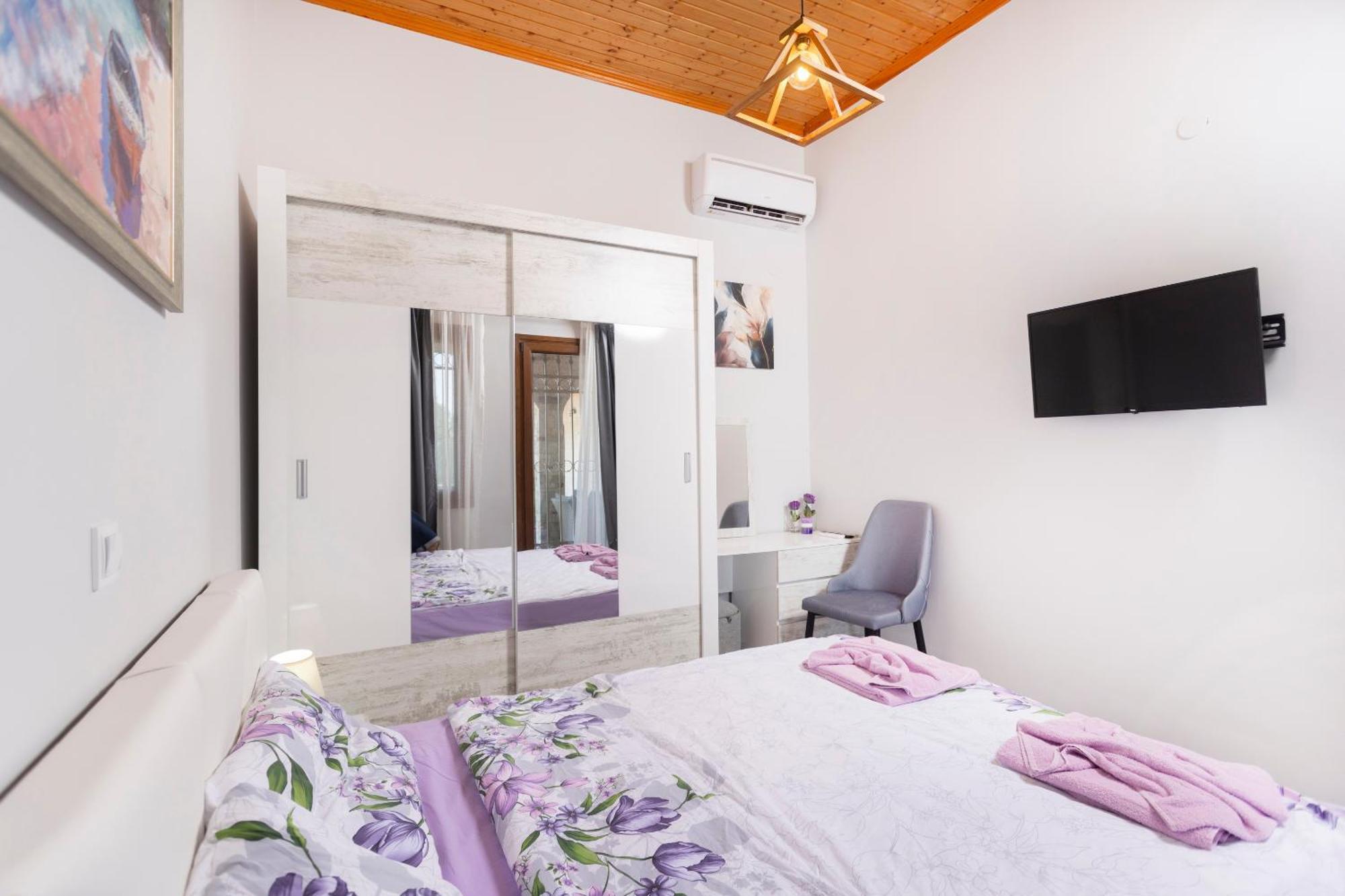 פפקוהורי Villa Helga Exotic מראה חיצוני תמונה